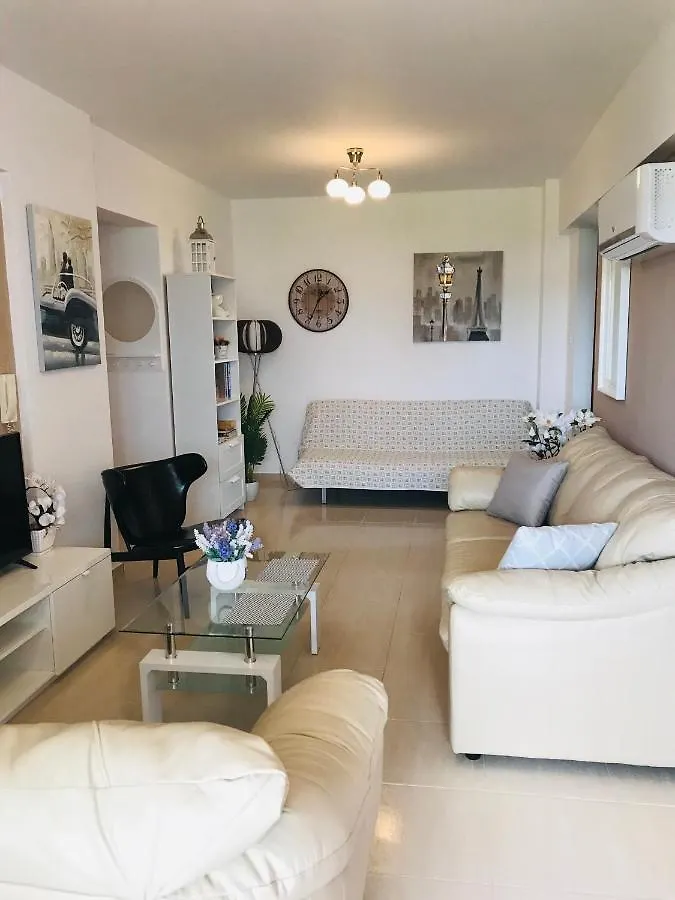 Pool Apartment Larnaca