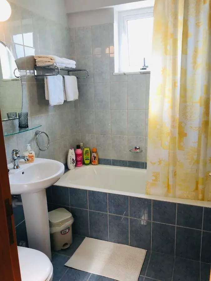 Pool Apartment Larnaca